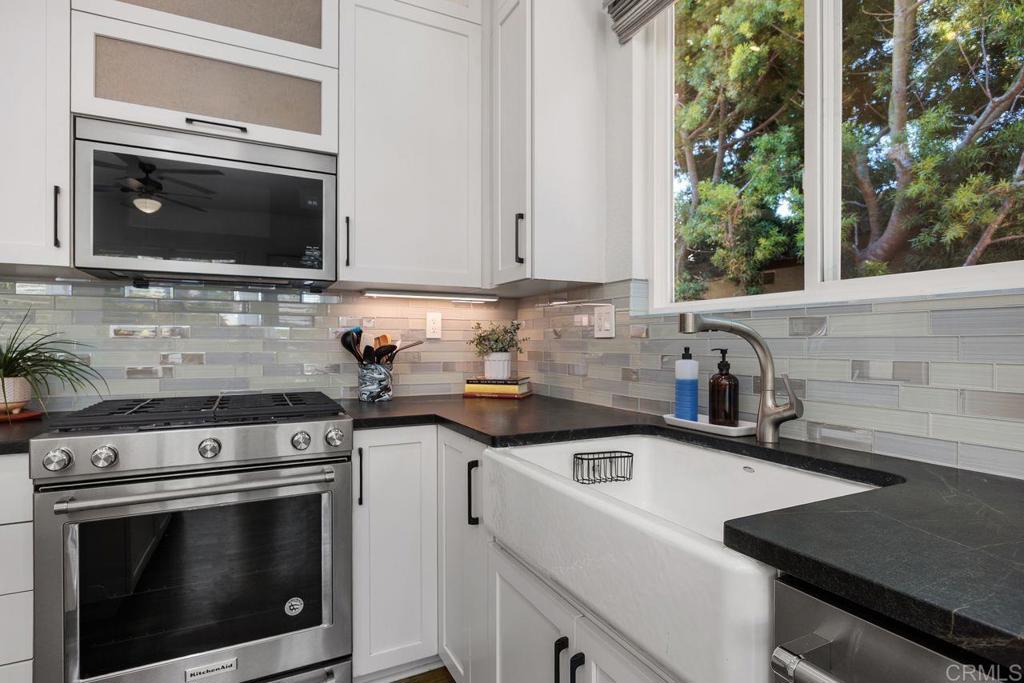 1034 Alexandra Lane - photo 14