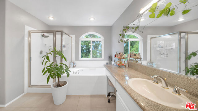 19638 Kilfinan Street, Porter Ranch CA: https://media.crmls.org/mediaz/6cc45e3e-c782-4fcc-a1ee-0e1d6af3802e.jpg