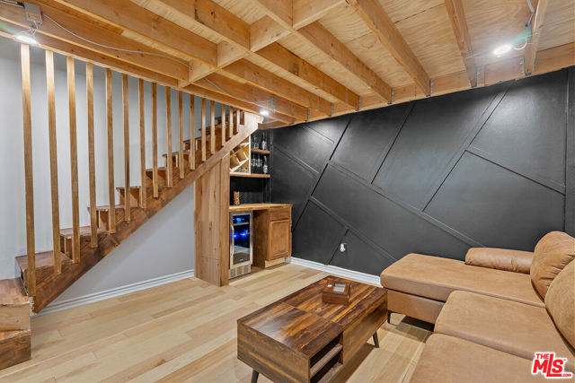 312 W 5th Street, Los Angeles CA: https://media.crmls.org/mediaz/6cc460a6-43f7-4143-98ca-d4a141123808.jpg