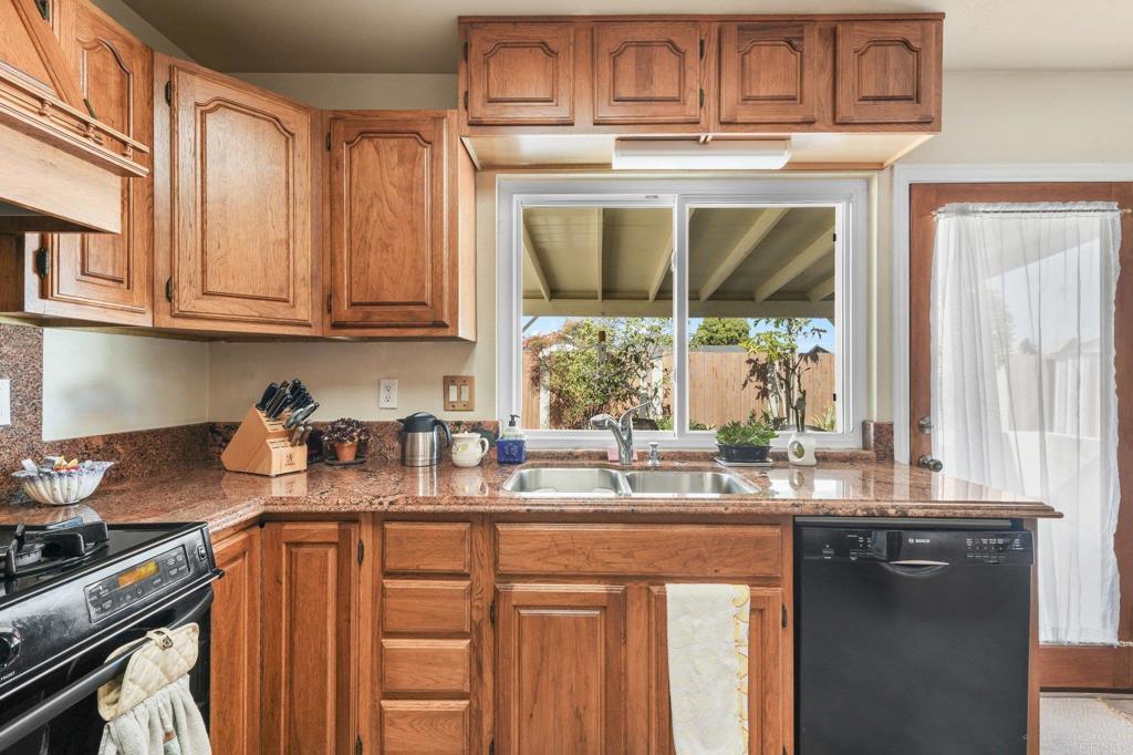 10436 Bedfont Circle - photo 14