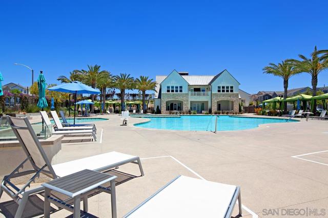 1091 Camino Cantera S, Chula Vista CA: https://media.crmls.org/mediaz/6cc816d2-ab0d-45d9-9665-897fe730a83a.jpg