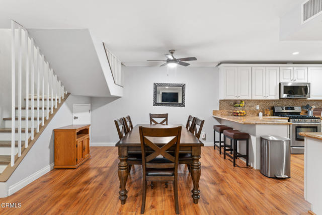 Detail Gallery Image 6 of 27 For 4448 Lubbock Dr #C,  Simi Valley,  CA 93063 - 3 Beds | 2/1 Baths