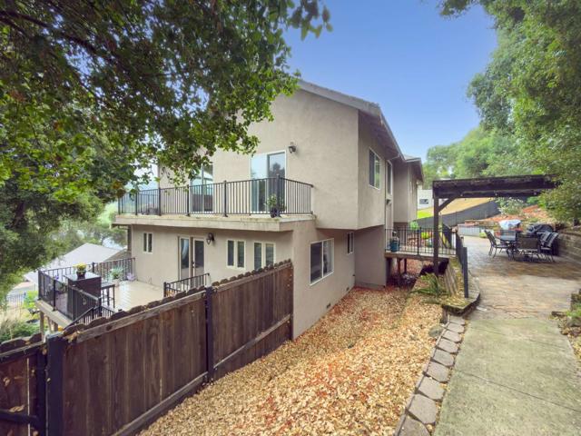 17645 Manzanita Drive, Morgan Hill CA: https://media.crmls.org/mediaz/6cc9a14d-6b6f-4d76-a164-aa5e468227de.jpg