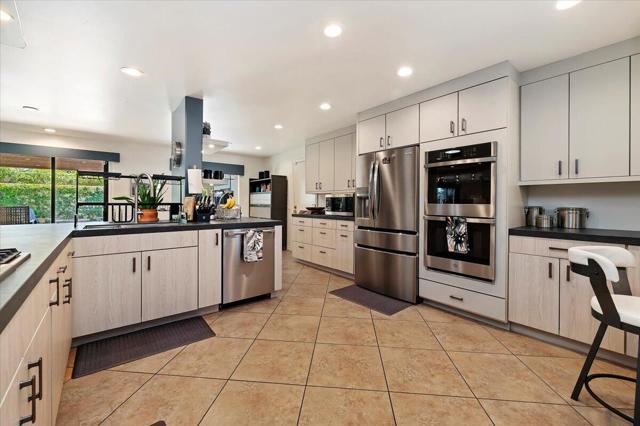 Image 21 of 72 For 73191 Shadow Mountain Drive