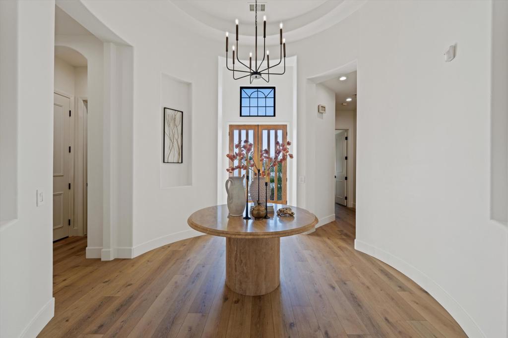 MLS #219120024DA img 3