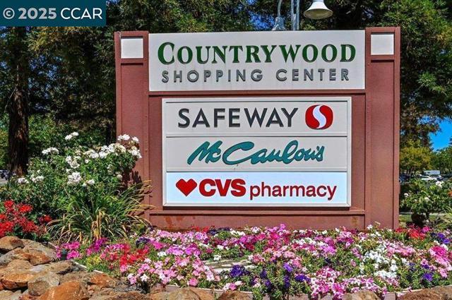 1936 Nero Ct, Walnut Creek CA: https://media.crmls.org/mediaz/6cc9fe08-efd6-4fdc-a42b-05f56d7c18af.jpg