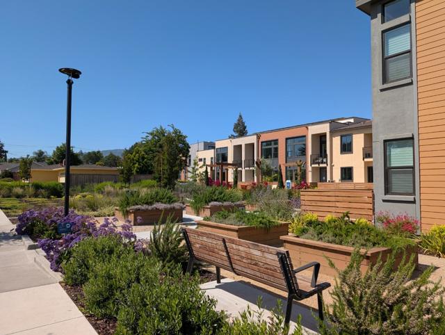 11050 Maple Place, Saratoga CA: https://media.crmls.org/mediaz/6cca1697-97eb-437a-bbdd-f130f0c5f416.jpg