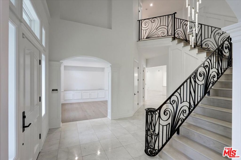 MLS #25510351 image #8