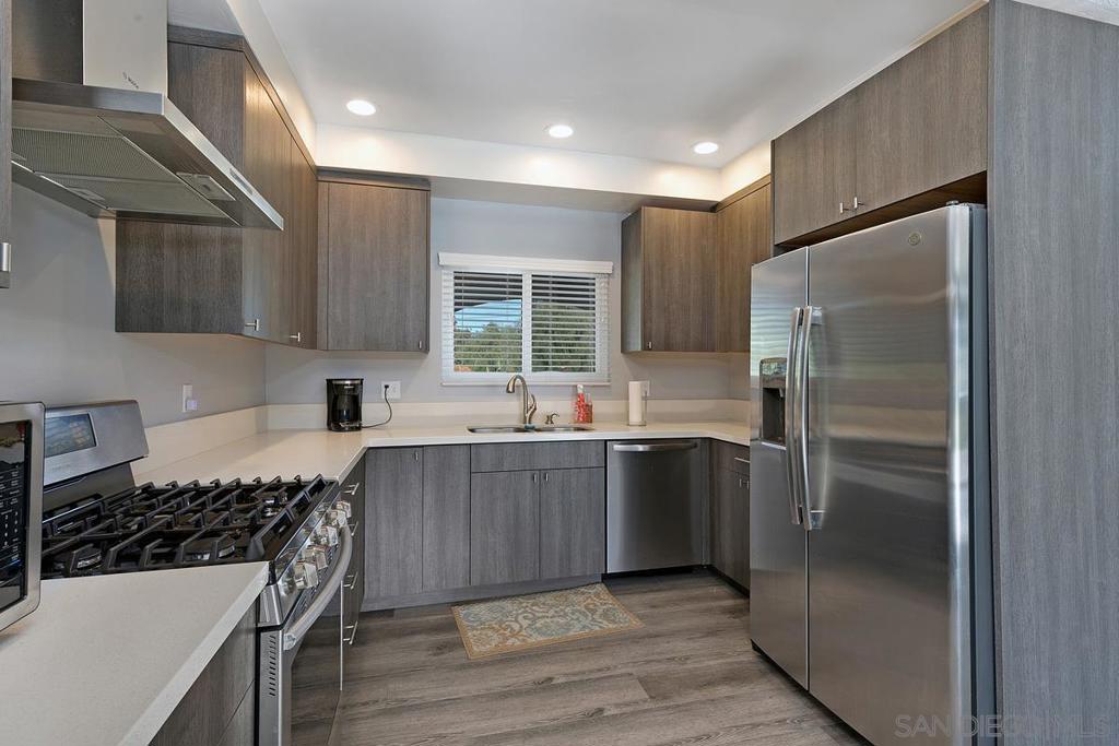 MLS #250018551SD img 6