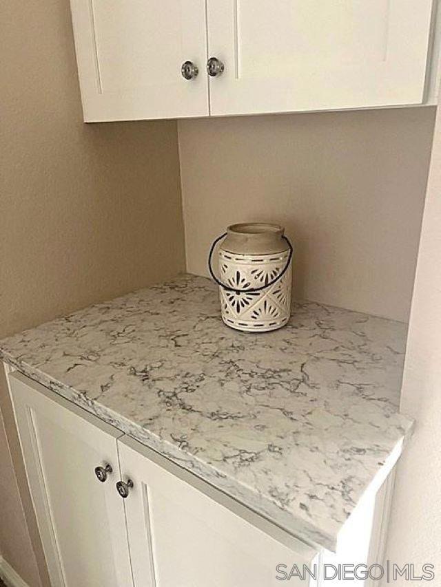 10970 Shy Bird Ln, San Diego CA: https://media.crmls.org/mediaz/6ccb23eb-e2c4-4f9a-aeb2-d0fefee6ff19.jpg