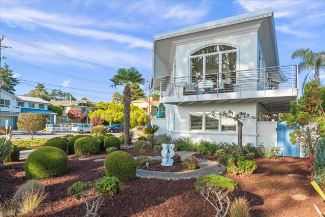 433 Seaview Drive, Aptos CA: https://media.crmls.org/mediaz/6ccc02ac-432b-4091-a1fb-6a6f81ff6ff3.jpg