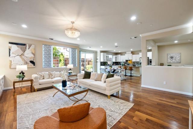 Image 3 of 62 For 32210 Regents Boulevard