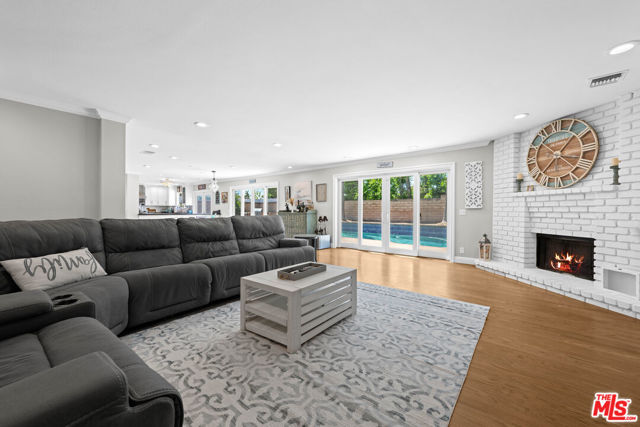 23716 Elkwood Street, West Hills CA: https://media.crmls.org/mediaz/6ccd24ea-6750-40fa-a23a-297c92b39e9e.jpg