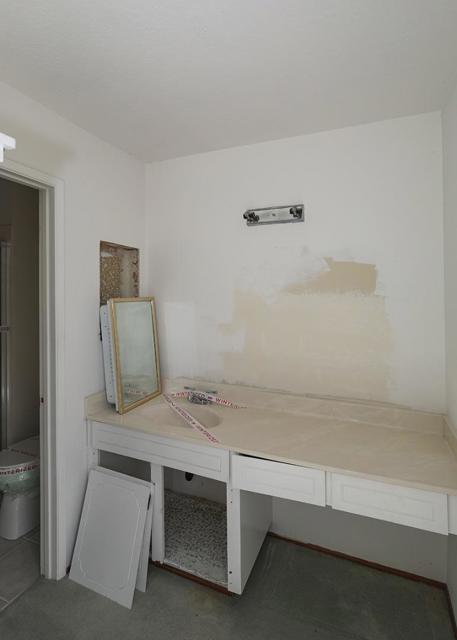 3621 La Mesa Drive, Hayward CA: https://media.crmls.org/mediaz/6ccde8da-b0af-4c85-ac3c-fb01559f040d.jpg