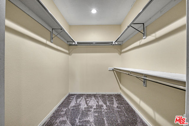 13331 Moorpark Street, Sherman Oaks CA: https://media.crmls.org/mediaz/6cce7b73-d857-4d00-92db-aa31bd07b668.jpg