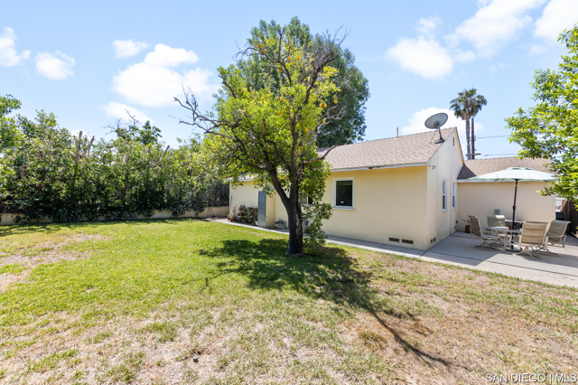 619 Maydee ST, Duarte CA: https://media.crmls.org/mediaz/6cced25f-1cbc-451a-b4fe-8a4d838e0731.jpg