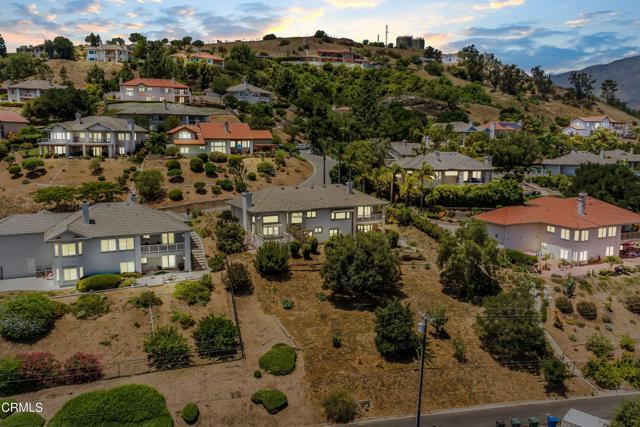 800 Manor Ridge Road, Santa Paula CA: https://media.crmls.org/mediaz/6ccf0266-f0ce-4573-9762-10c505433a8c.jpg