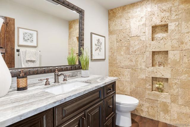 15484 Markar Rd, Poway CA: https://media.crmls.org/mediaz/6ccf065a-12c9-4873-a011-e9322253aa23.jpg