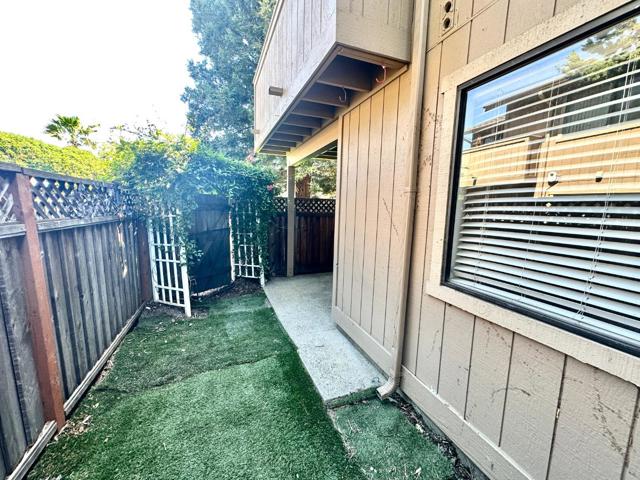 558 Ironwood Terrace, Sunnyvale CA: https://media.crmls.org/mediaz/6ccf3ed4-6625-4085-a531-2e31b7c2797b.jpg