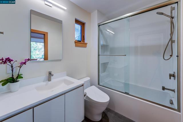 Image 12 of 30 For 5924 Park Ave