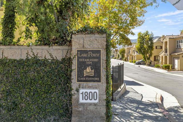 1800 E Lakeshore 1212, Lake Elsinore CA: https://media.crmls.org/mediaz/6cd0a222-86e7-49b6-80de-63e1908e7055.jpg