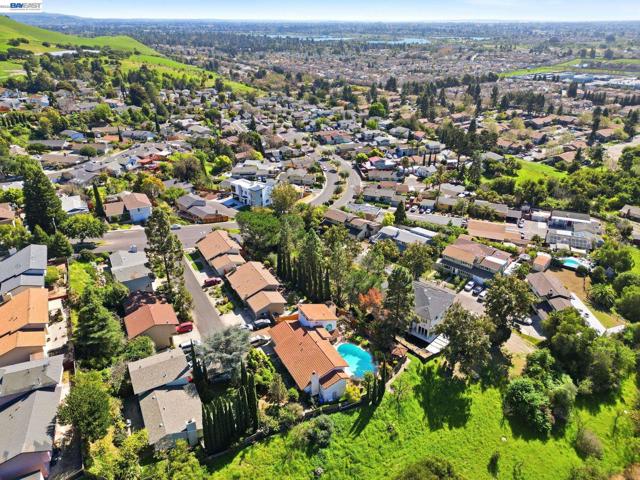 394 Appian Way, Union City CA: https://media.crmls.org/mediaz/6cd0aef1-6efb-4ae6-ad98-4aaeddbe736b.jpg