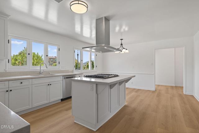 181 197 Klamath Street, Ventura CA: https://media.crmls.org/mediaz/6cd10bb1-a648-43f3-982d-1d64ba15fba8.jpg