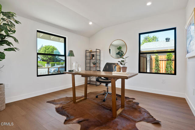 Detail Gallery Image 21 of 50 For 7932 Woodlake Ave, West Hills,  CA 91304 - 4 Beds | 3 Baths