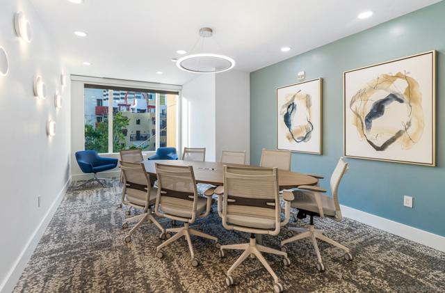 550 Front St., San Diego CA: https://media.crmls.org/mediaz/6cd3ef6f-fb72-4e60-9cf9-7b846250fab7.jpg