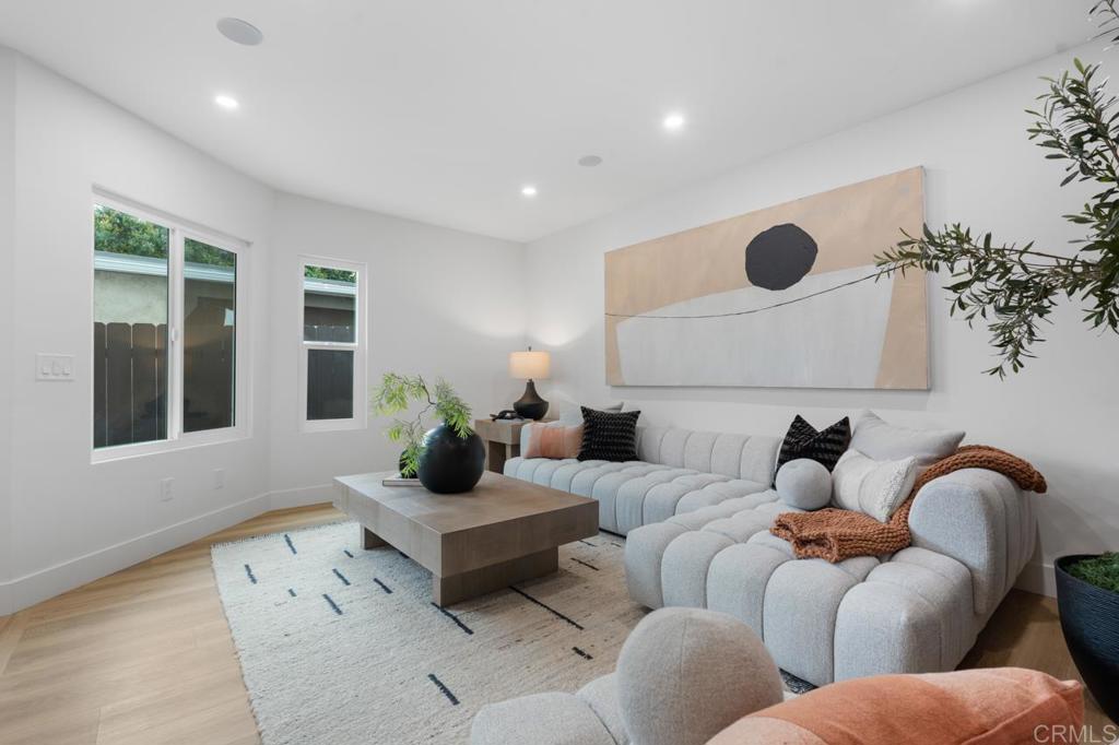 972 Sapphire Street - photo 11