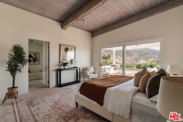Primary Suite Bedroom