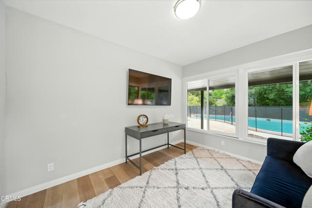 Detail Gallery Image 13 of 40 For 5123 Caroli Ln, La Canada Flintridge,  CA 91011 - 3 Beds | 2/1 Baths