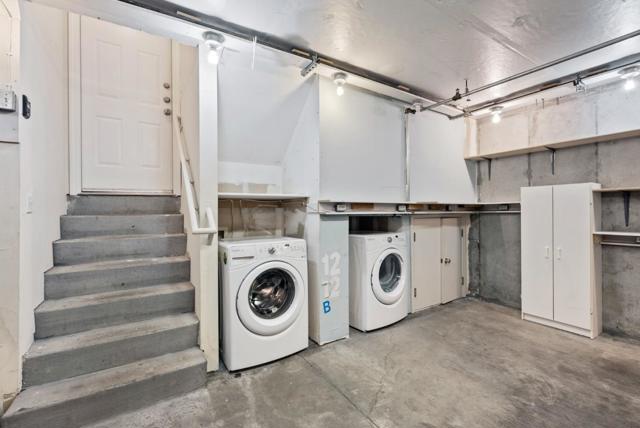 150 Holly Court, Mountain View CA: https://media.crmls.org/mediaz/6cd5f035-a40d-46a1-a067-73f87adfb145.jpg