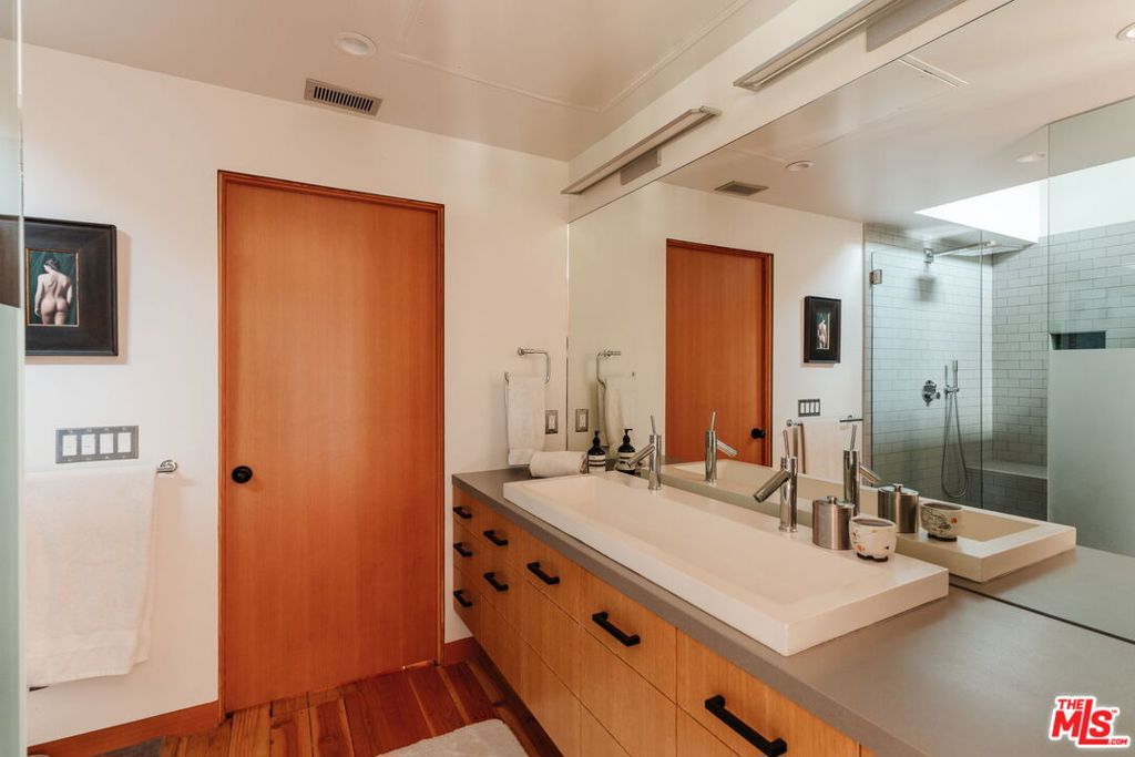 MLS #26856455 image #22