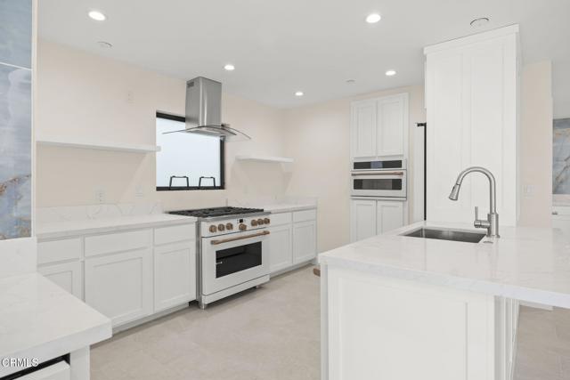 1194 Kingston Lane, Ventura CA: https://media.crmls.org/mediaz/6cd6a31e-5f15-4f2f-b849-32765046cbbb.jpg