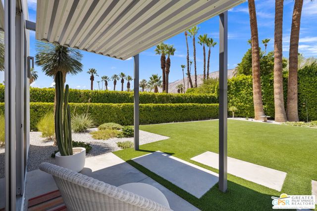1449 N Via Miraleste, Palm Springs CA: https://media.crmls.org/mediaz/6cd6a91e-75e1-49a1-9130-abcb977a49f3.jpg