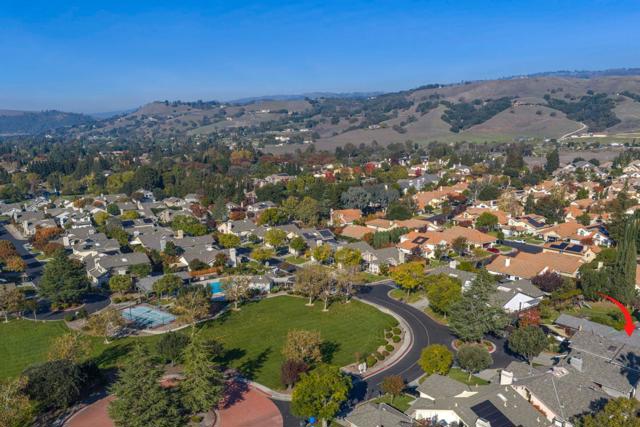 1830 Bayo Claros Circle, Morgan Hill CA: https://media.crmls.org/mediaz/6cd6b95e-af71-41ec-b30c-d3118ca355b7.jpg