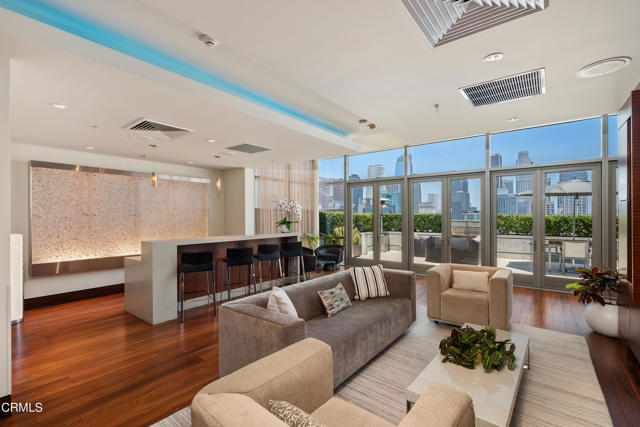 Detail Gallery Image 30 of 37 For 1155 S Grand Ave #914,  Los Angeles,  CA 90015 - 1 Beds | 1 Baths