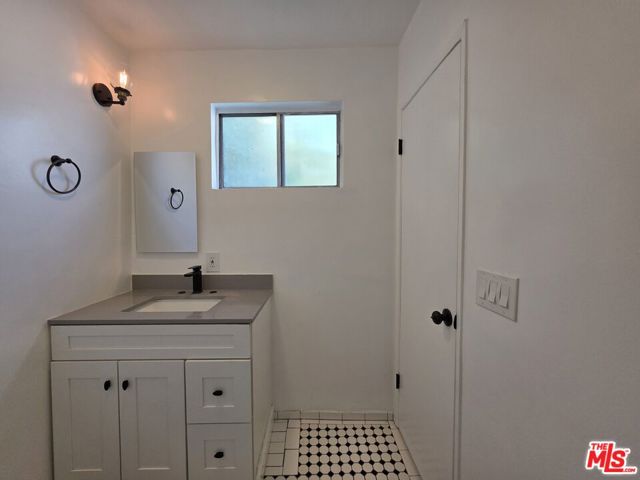 4822 Mascot Street, Los Angeles CA: https://media.crmls.org/mediaz/6cd77299-9427-4754-9f74-5f7a96227631.jpg