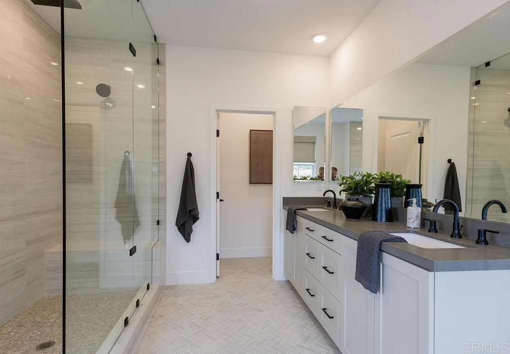 716 Miravar Place - photo 14