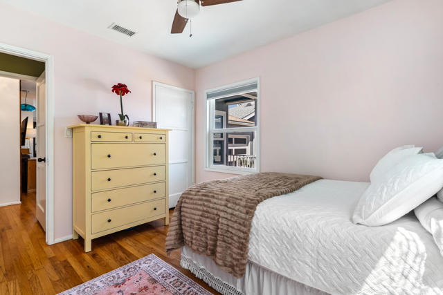 5523 Graywood Avenue, Lakewood CA: https://media.crmls.org/mediaz/6cd7f644-bd17-4bd3-826d-63e261cfec82.jpg
