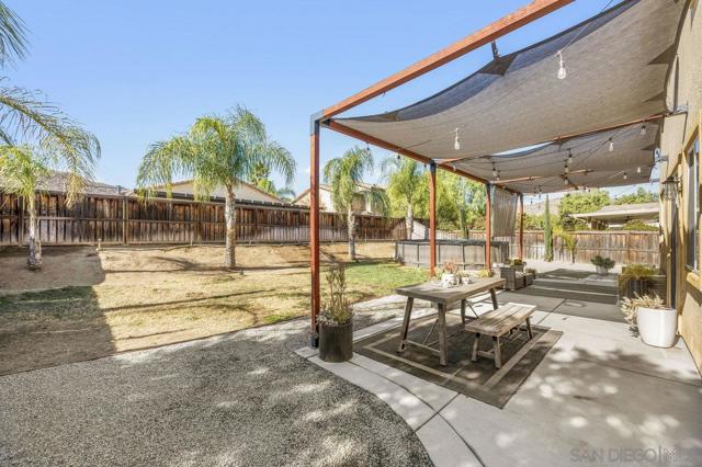 Image 33 of 41 For 26849 Silver Spur Ct