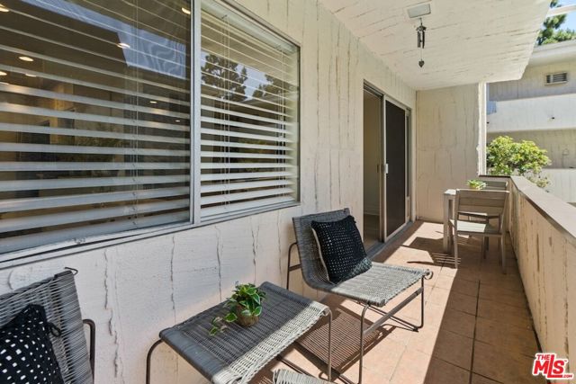 1831 Prosser Avenue, Los Angeles CA: https://media.crmls.org/mediaz/6cd855c0-98b0-484d-aeba-dde0fbc335af.jpg