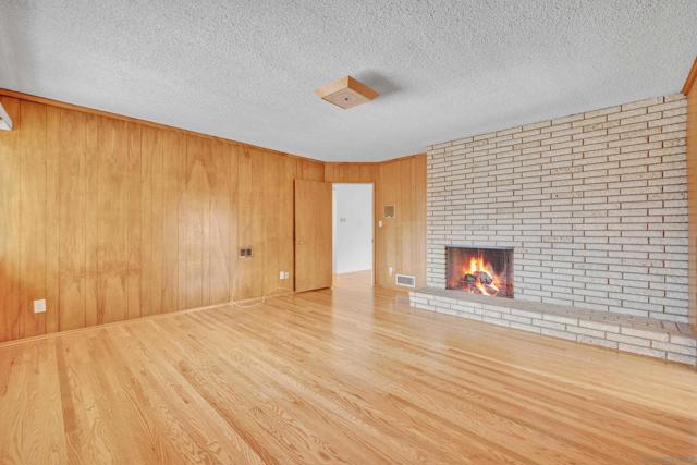 6186 Capri, San Diego CA: https://media.crmls.org/mediaz/6cd85c6f-6b3a-45be-8cd5-cb50ddada7a9.jpg