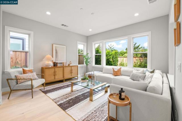 Image 7 of 38 For 257 Haleena Place