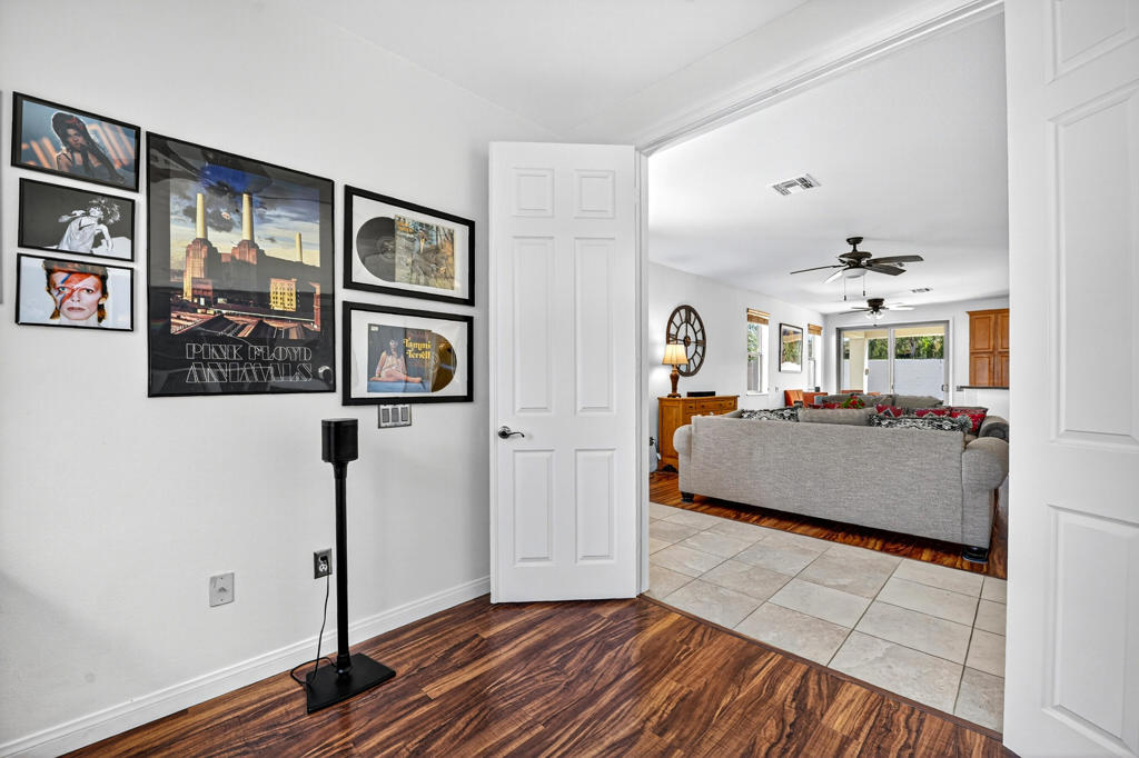 MLS #219136272DA image #3