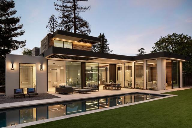 2171 Clayton Drive, Menlo Park CA: https://media.crmls.org/mediaz/6cd9f5bb-b601-4697-a49b-3e119ddc7dbc.jpg