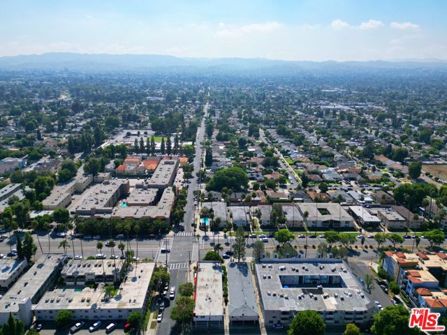 19103 Sherman Way, Reseda CA: https://media.crmls.org/mediaz/6cda3e68-336f-46db-b48a-3034ec096c12.jpg