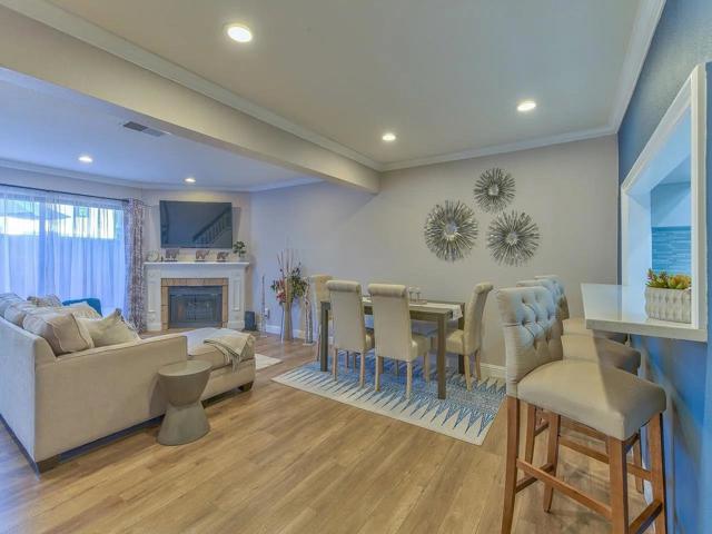 719 Gettysburg Way, Gilroy CA: https://media.crmls.org/mediaz/6cdaa7cc-b663-48f3-90fe-d1eebee976f4.jpg