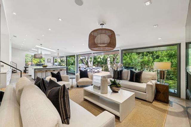 22 Grove Drive, Portola Valley CA: https://media.crmls.org/mediaz/6cdad230-5ffa-490f-a9b9-f9019f19e6dd.jpg